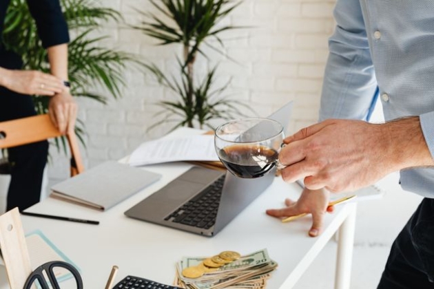 acqua e caffe in ufficio